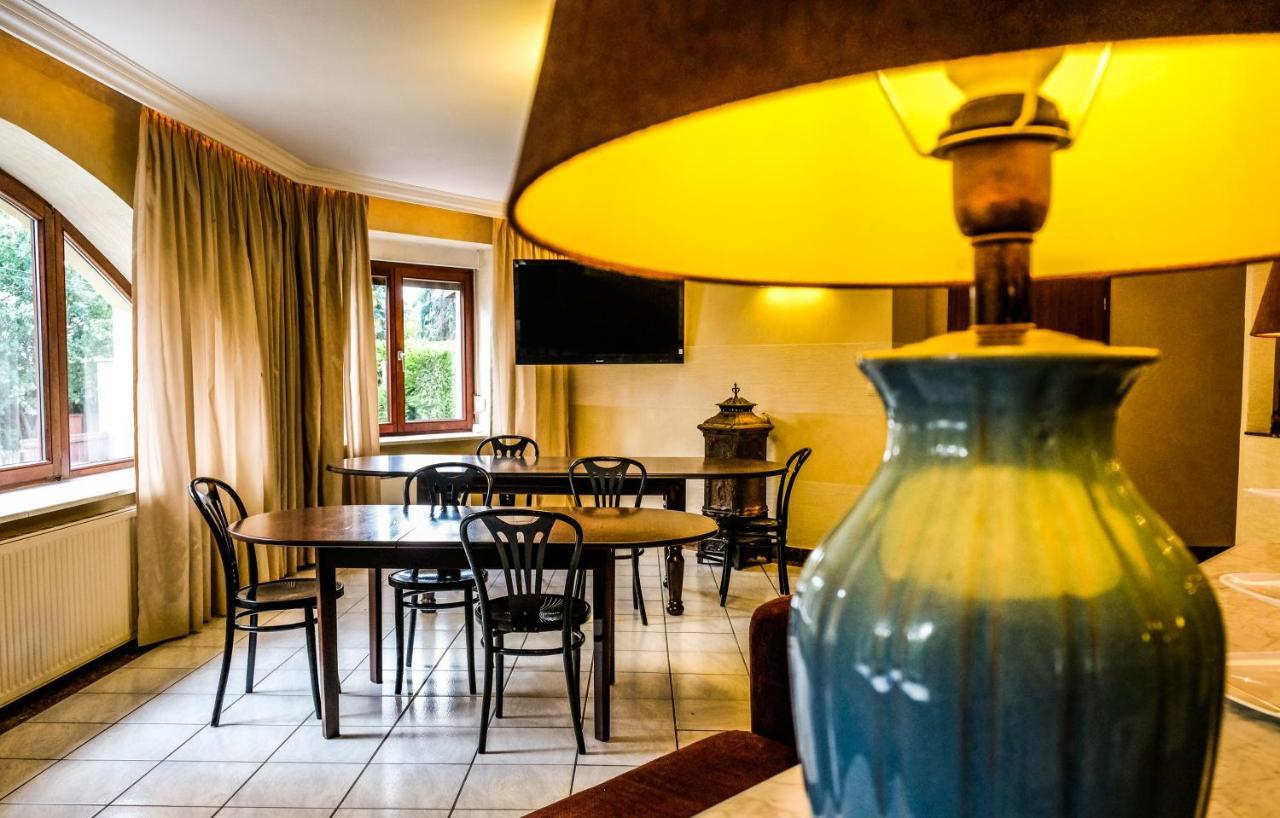 Villa 37B Bed And Breakfast Warsawa Bagian luar foto