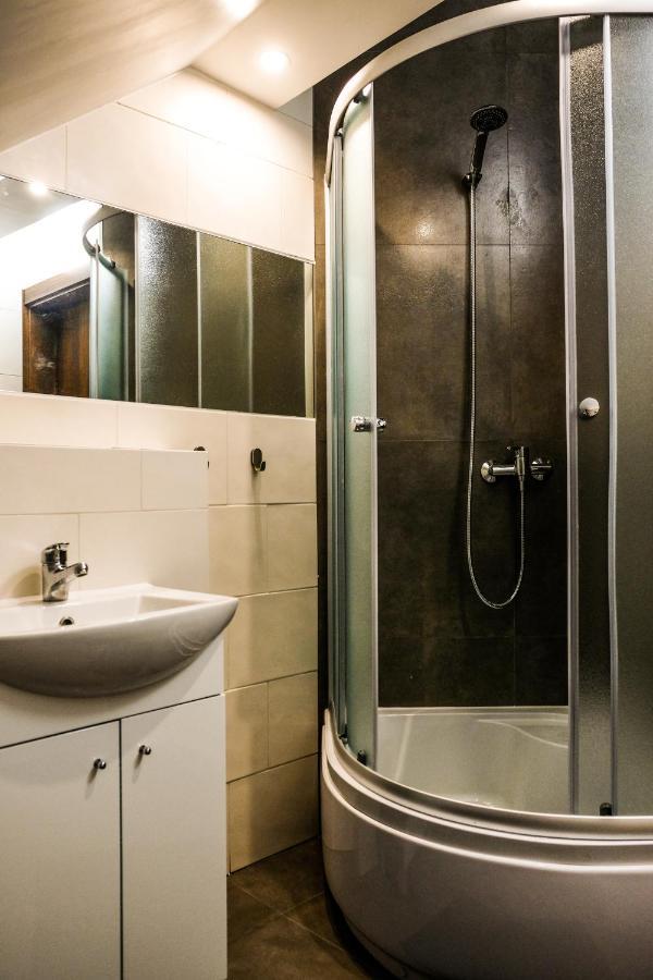 Villa 37B Bed And Breakfast Warsawa Bagian luar foto