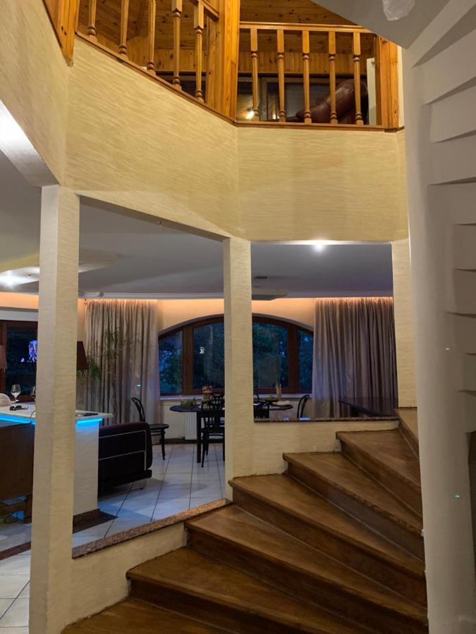 Villa 37B Bed And Breakfast Warsawa Bagian luar foto