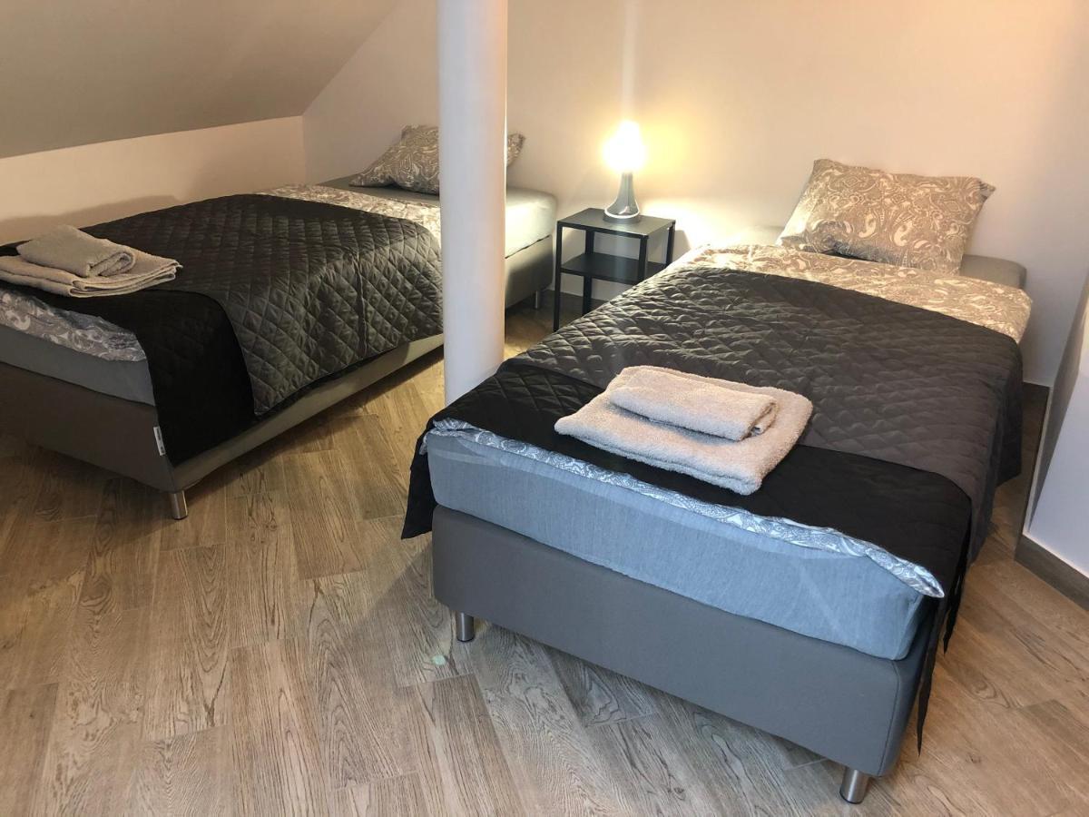 Villa 37B Bed And Breakfast Warsawa Bagian luar foto