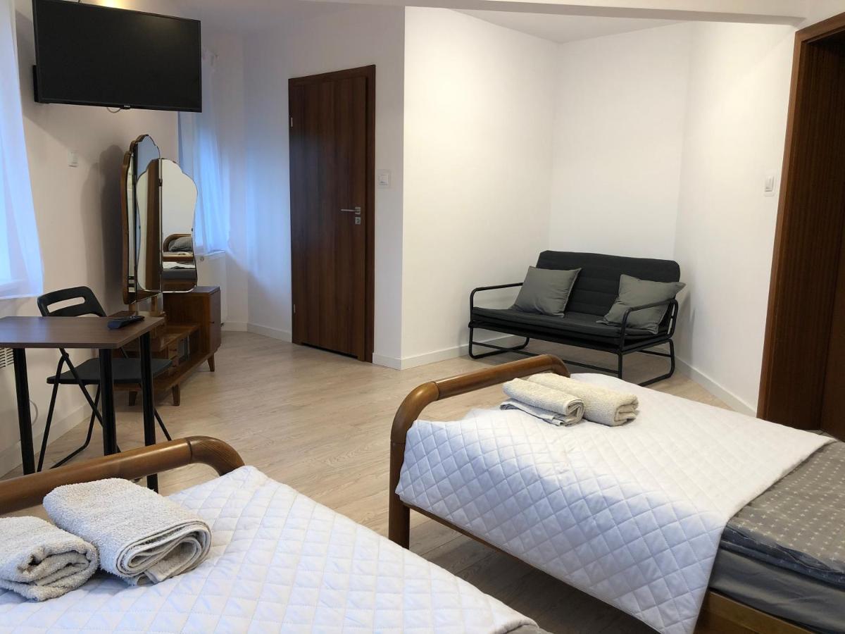 Villa 37B Bed And Breakfast Warsawa Bagian luar foto