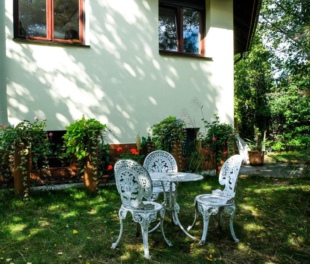 Villa 37B Bed And Breakfast Warsawa Bagian luar foto