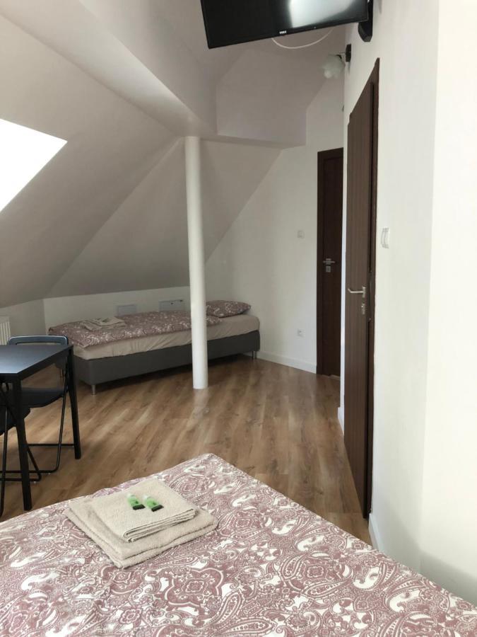 Villa 37B Bed And Breakfast Warsawa Bagian luar foto